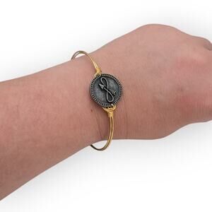 Infinity Arrow Medallion Bangle Bracelet – Gold Wire Adjustable Artisan L+D